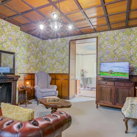 Villa Elegant Historic Villa,Garden,Few Min Fro - Happy Rentals