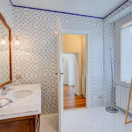 Tagini Timeless Elegance And Style - Happy Apartman Brovello-Carpugnino