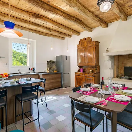 Tagini: Restored 1888 With Private Garden Villa