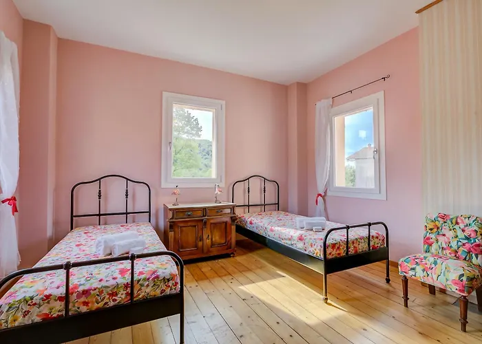 Tagini Timeless Elegance And Style - Happy