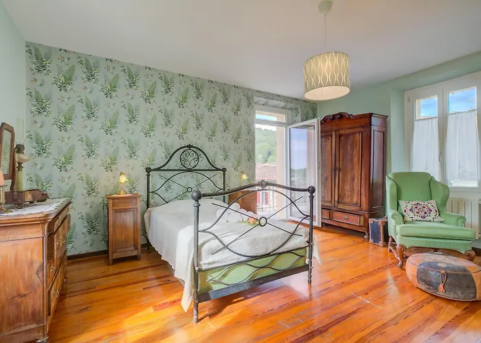 Tagini Timeless Elegance And Style - Happy *